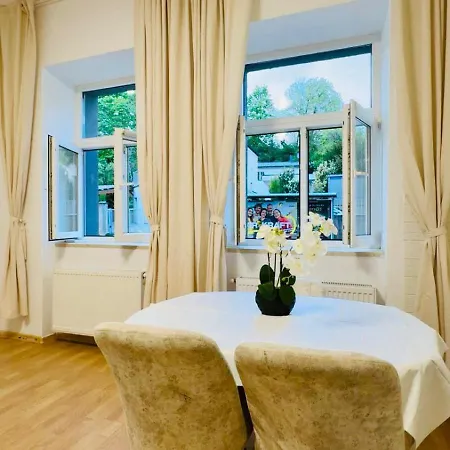 Lovely 2br For 5p Peaceful & Apartman *