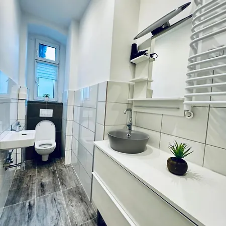 Apartamento 2-bedroom Steps From Area Klosterneuburg