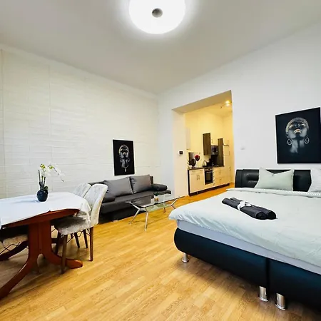 Apartment Lovely 2br For 5p Peaceful & *