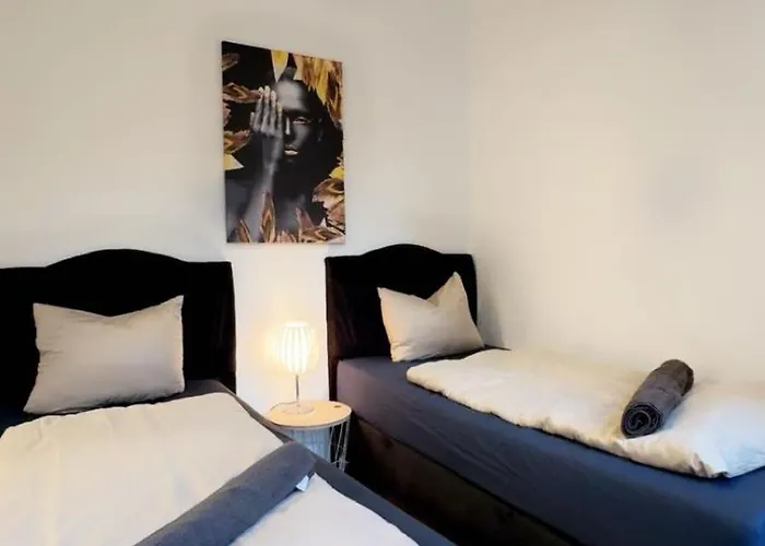 Lejlighed 2-bedroom Steps From Area